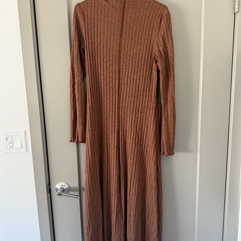 Mango Long Sleeve Ribbed Dress in Brown